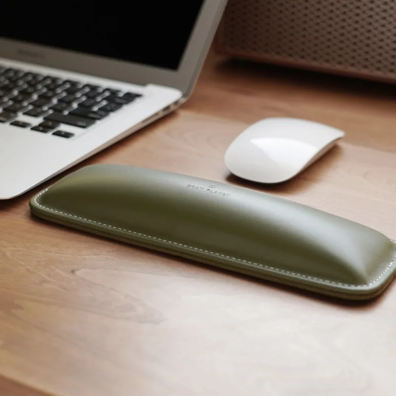 Genuine Leather Wrist Rest Top - Desk Setup Ergonomics recensie en prijs