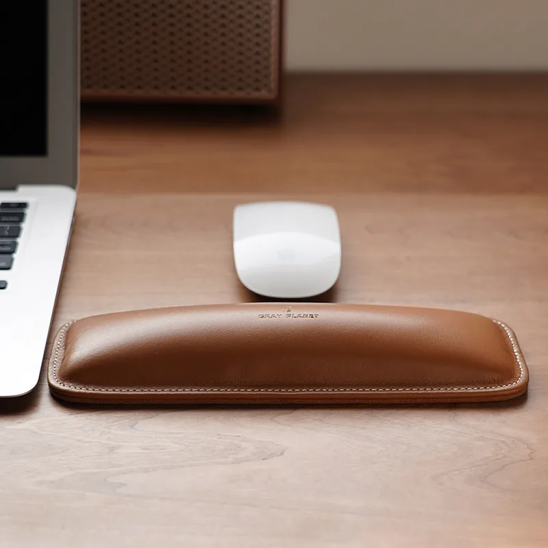 Genuine Leather Wrist Rest Top - Desk Setup Ergonomics recensie en prijs